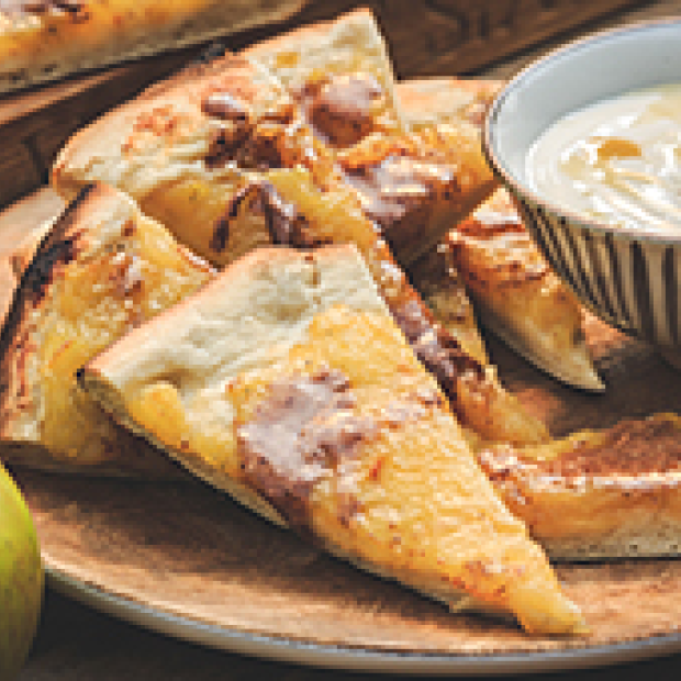 Apple and cinnamon flatbread